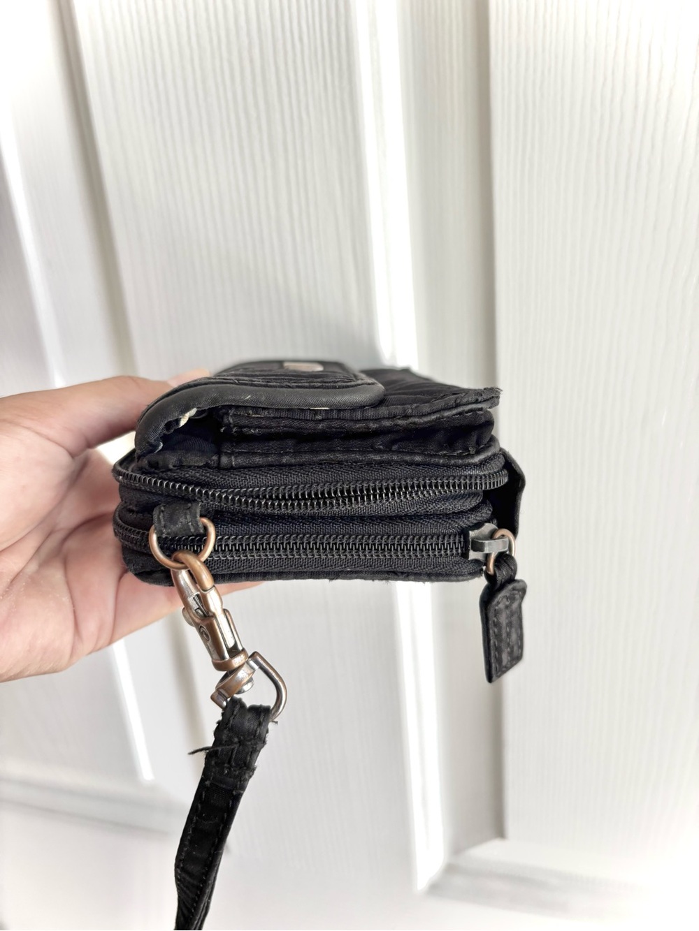 Vera Bradley Black Quilted Organizer Wristlet Zip Around Wallet - Picture 5 of 9